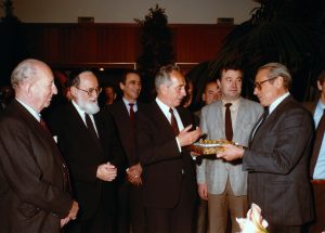Jean Kahn et Shimon Peres lors de sa venue à Strasbourg en 1980.